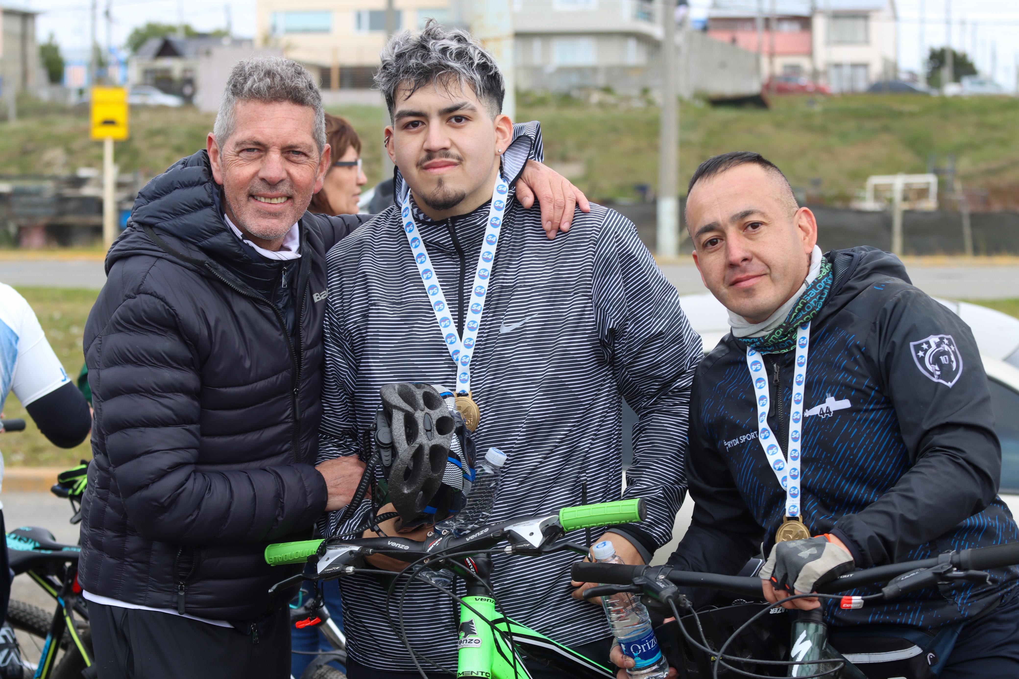 Imagen de WhatsApp 2025-11-30 a las 21.10.09_d1cb994d