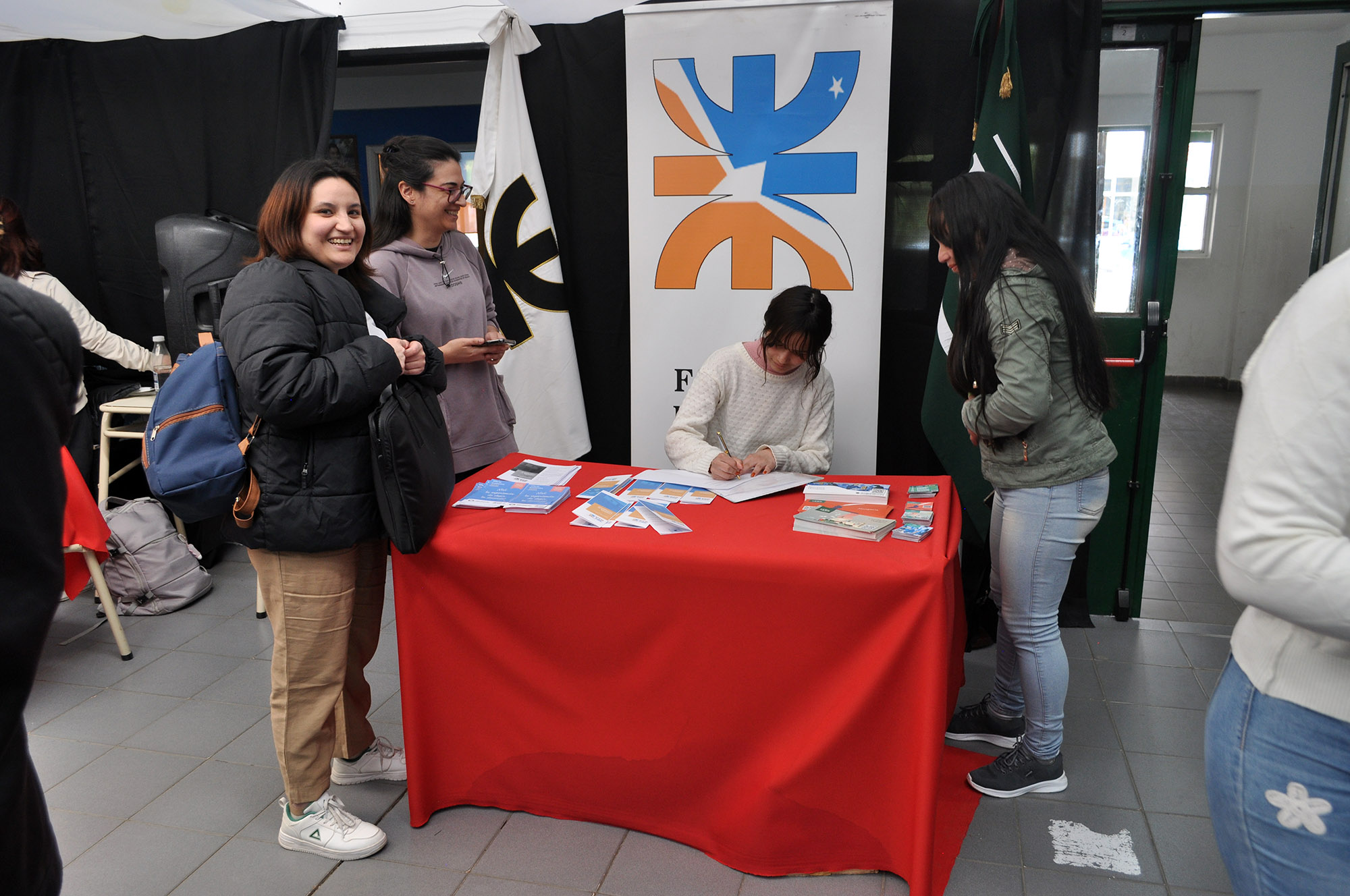 utn stand2